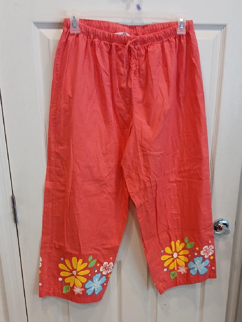 delicates Coral Capri Pants with Floral Hem
